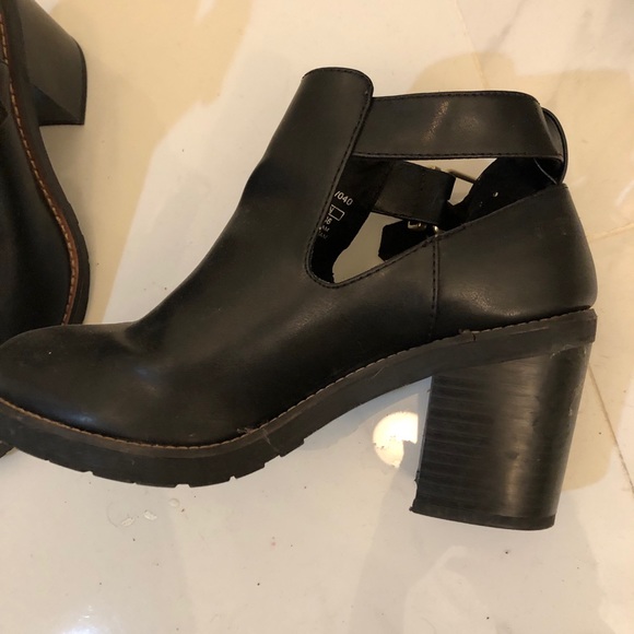 Shoes new - Picture 3 of 3